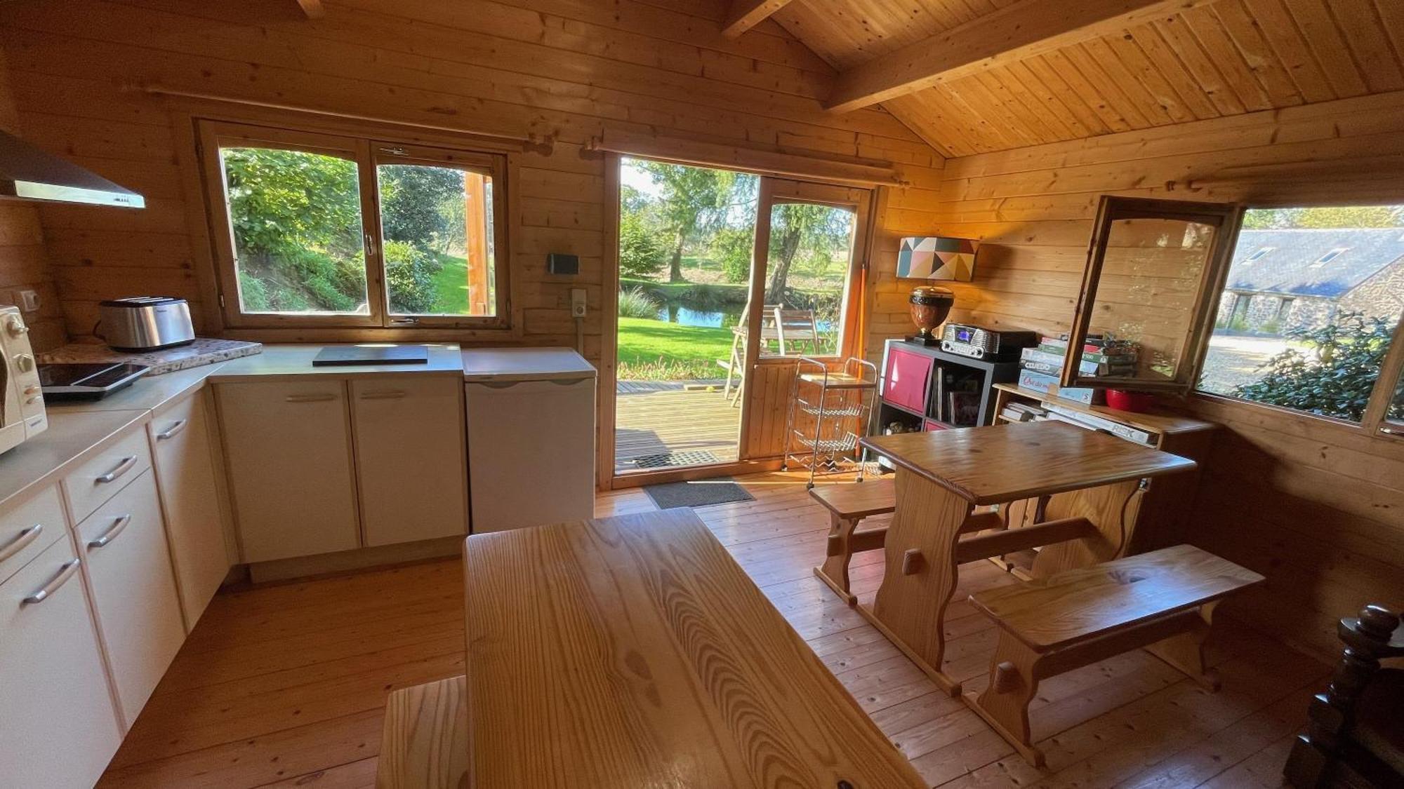 Chambres D'Hotes Les Tilleuls Poullaouen Экстерьер фото