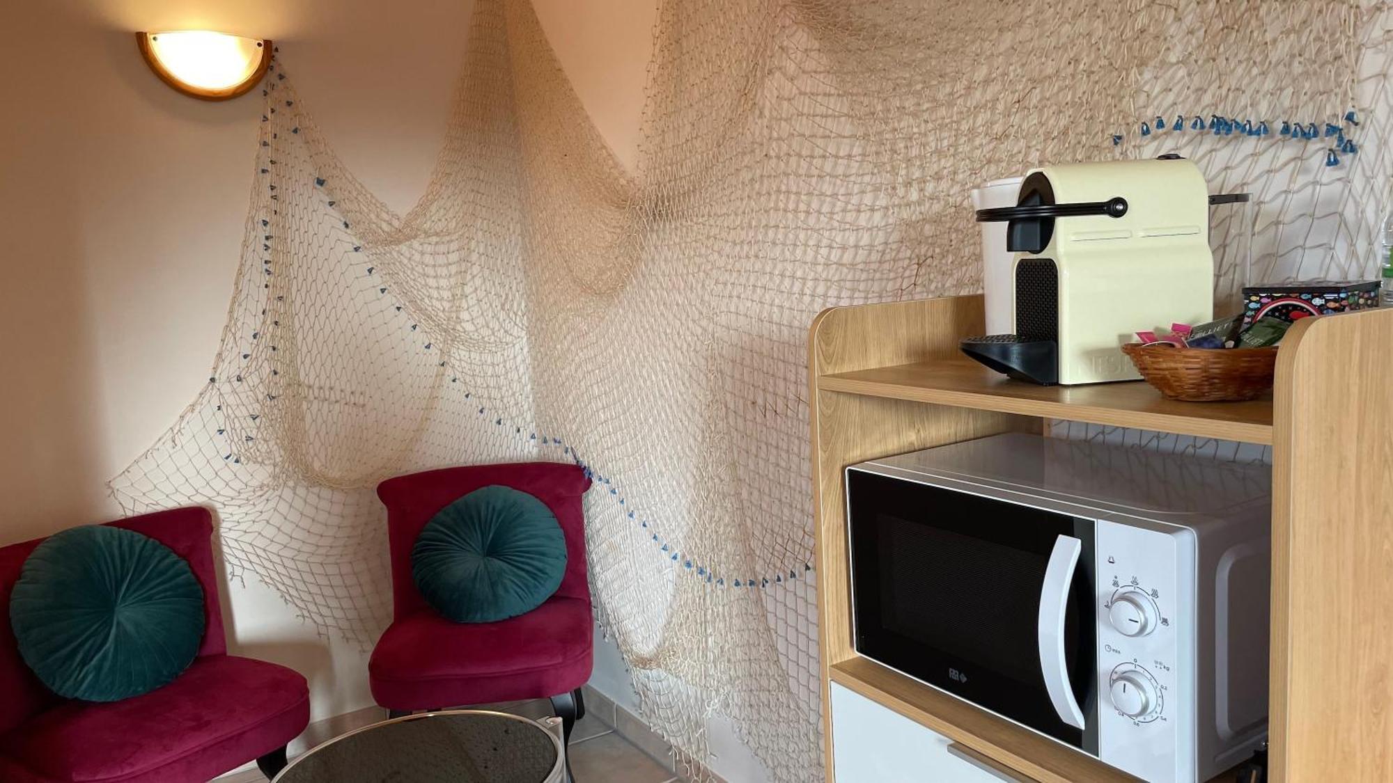 Chambres D'Hotes Les Tilleuls Poullaouen Экстерьер фото
