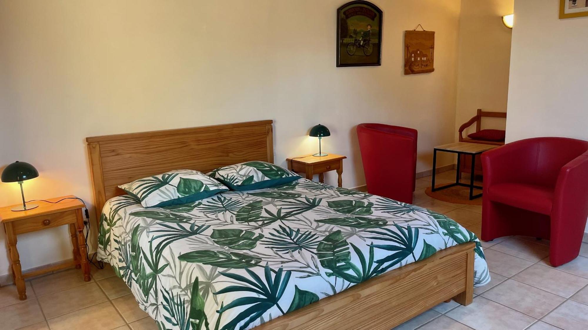 Chambres D'Hotes Les Tilleuls Poullaouen Экстерьер фото