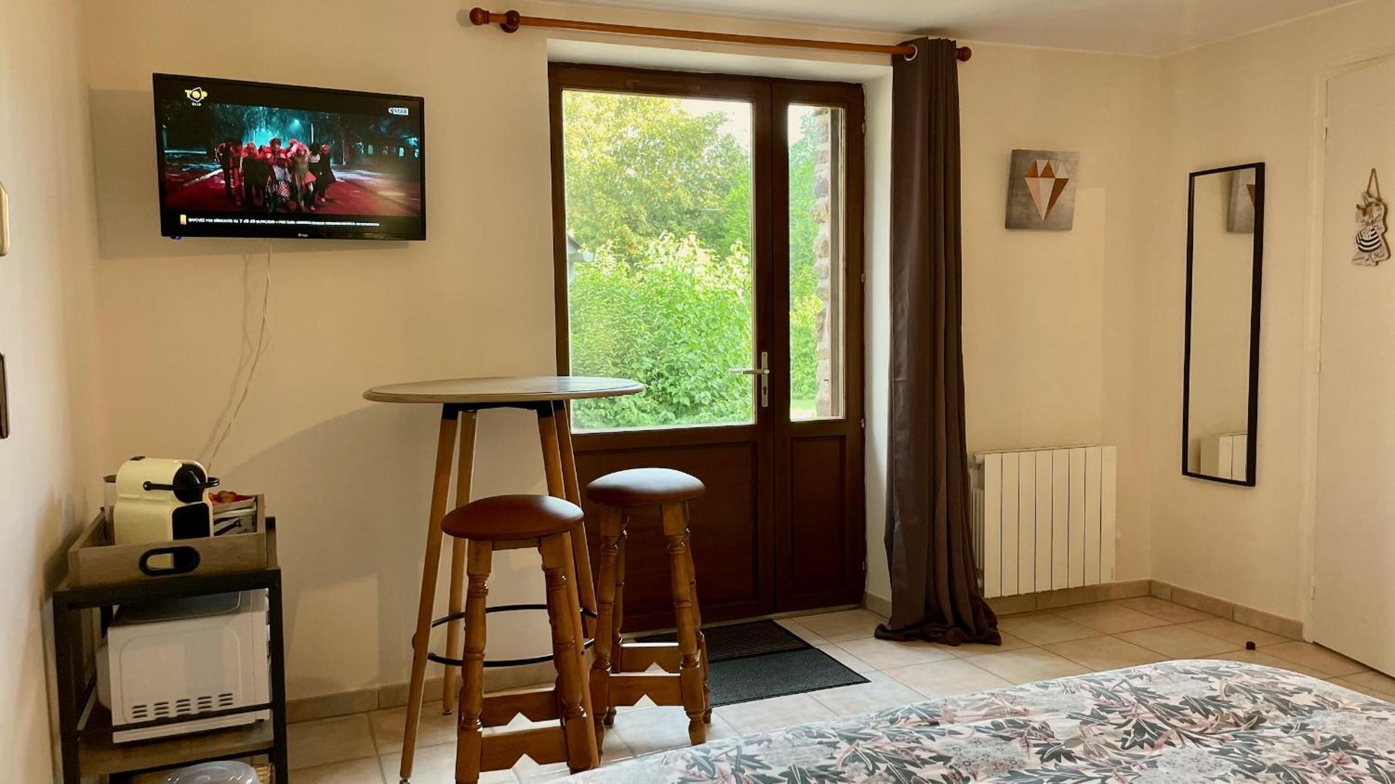 Chambres D'Hotes Les Tilleuls Poullaouen Экстерьер фото